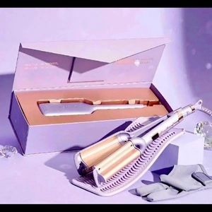 NWT! Monat Limited Edition Hair Waver with Silicone Mat and Glove